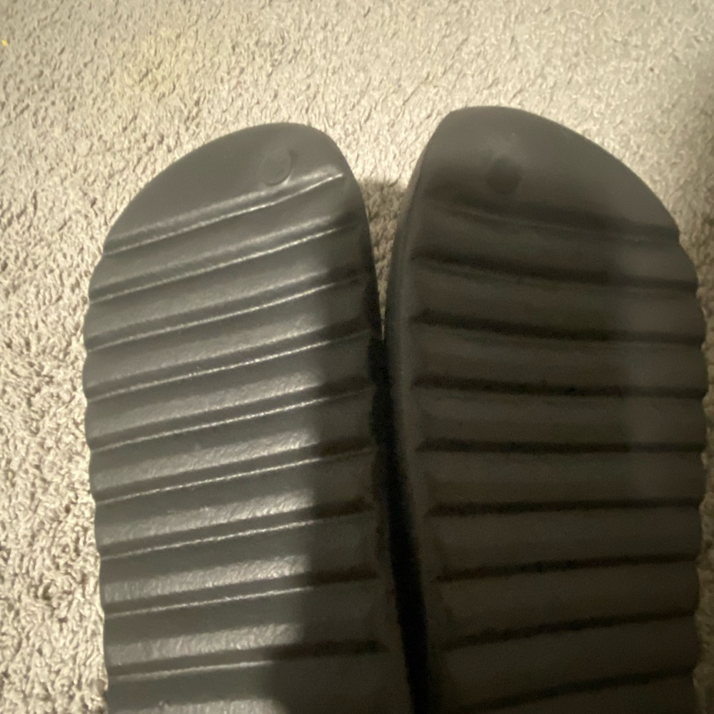 Yeezy Kids Shoes in Black